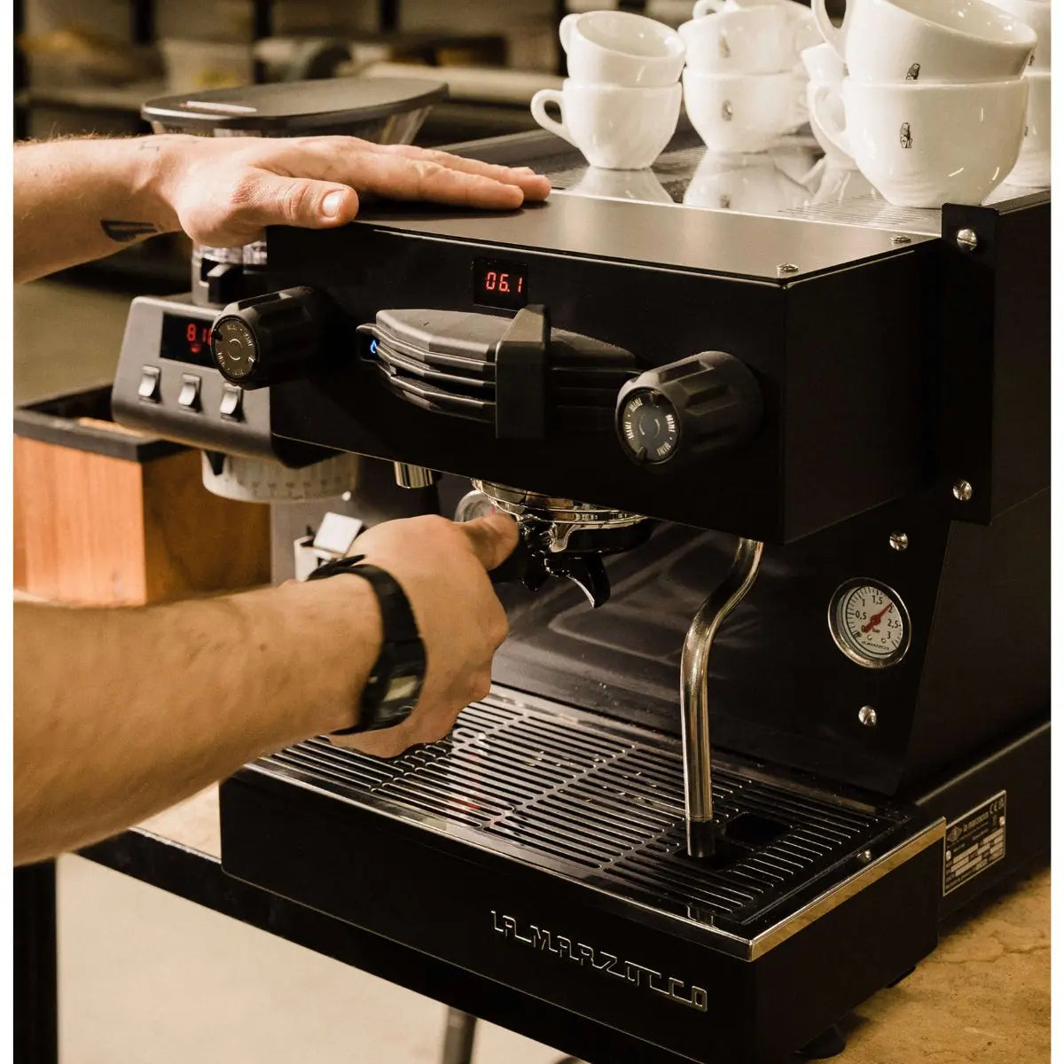 La Marzocco Linea Mini R Espresso Machine + Mazzer Lux D Grinder Home Bundle Kit