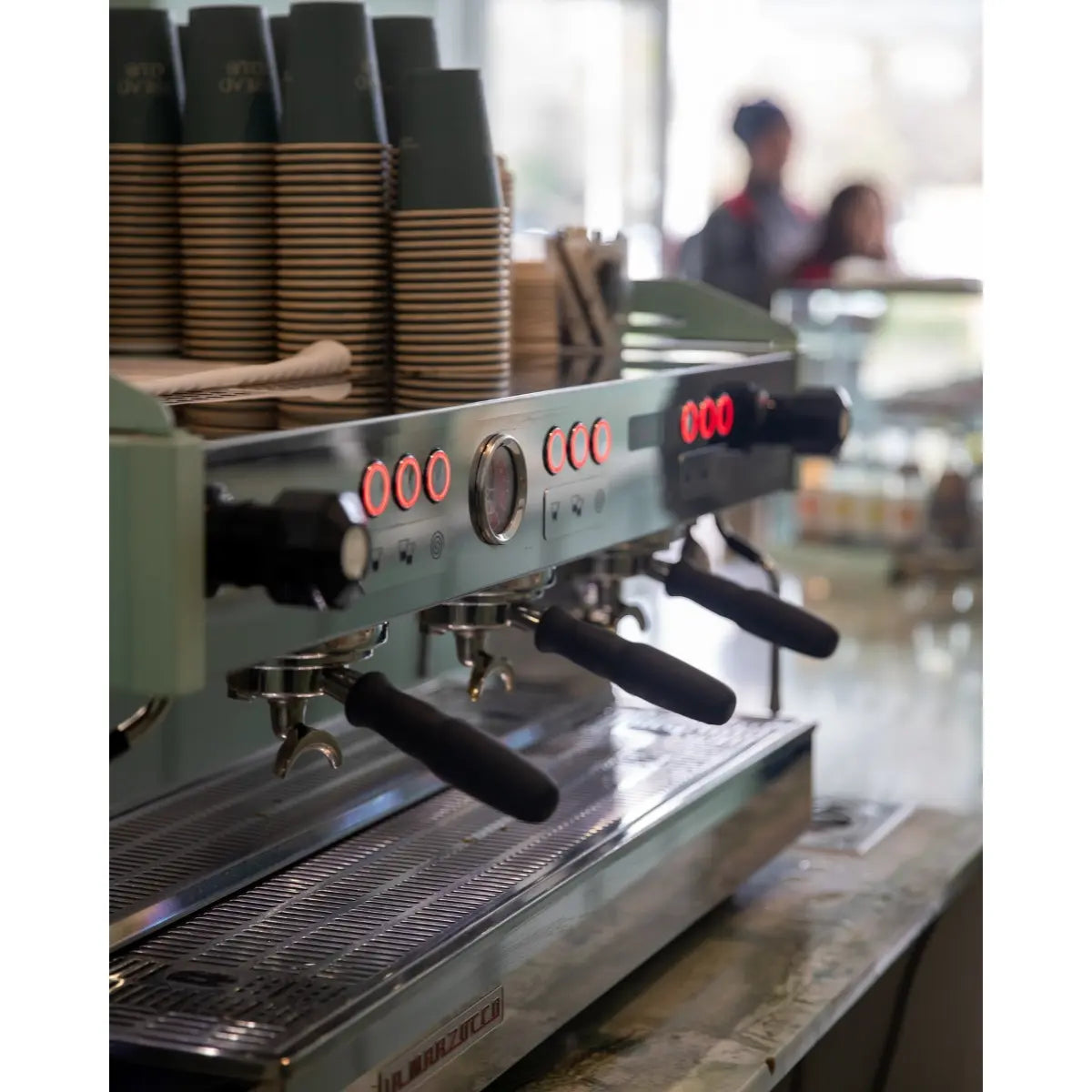 La Marzocco Linea PB S 2 Group Espresso Machine + Mahlkonig E80s GBW Grinder - Commercial Bundle Kit
