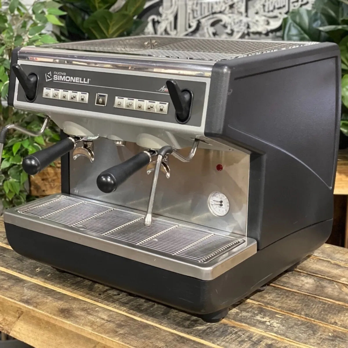 Nuova Simonelli Appia Life XT Series Espresso Machine - 11 & 15 Litre Boiler - Espresso Machine - Prime Coffee Suppliers
