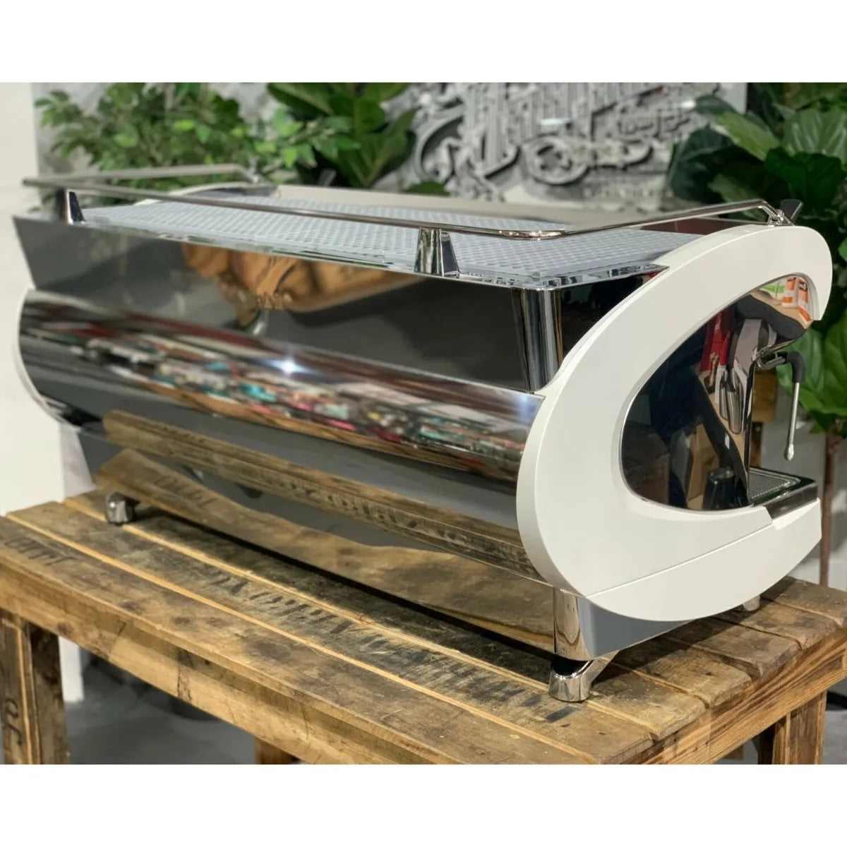 Nuova Simonelli Aurelia Wave VOL Espresso Machine - 2 & 3 Group - Espresso Machine - Prime Coffee Suppliers