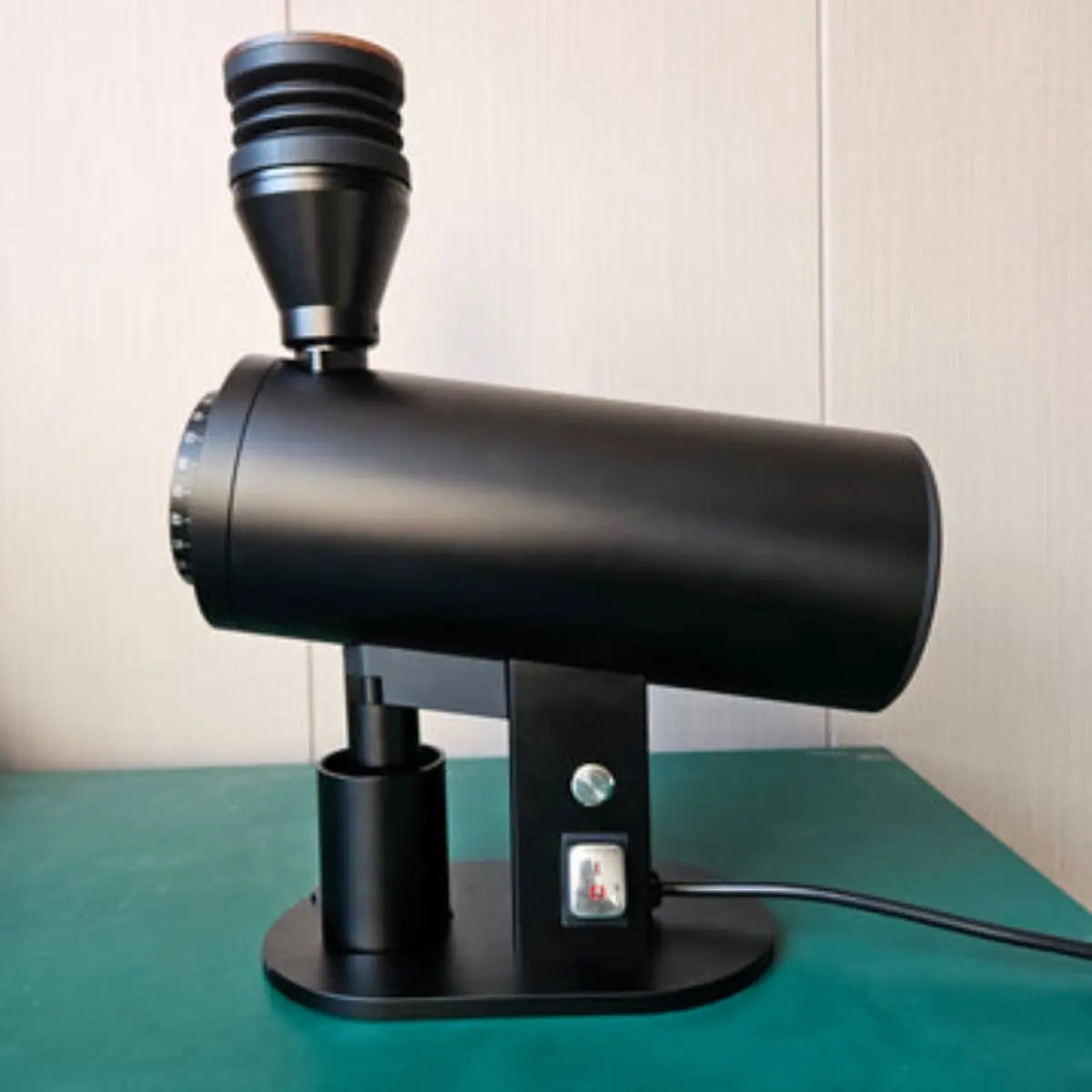 DF83V Variable Speed Coffee Grinder