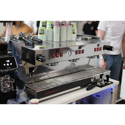 La Marzocco Linea Classic S 2 Group Espresso Machine + Mahlkonig E65s GBW Espresso Grinder - Commercial Bundle Kit