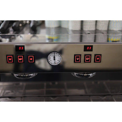 La Marzocco Linea Classic S 2 Group Espresso Machine + Mahlkonig E65s GBW Espresso Grinder - Commercial Bundle Kit