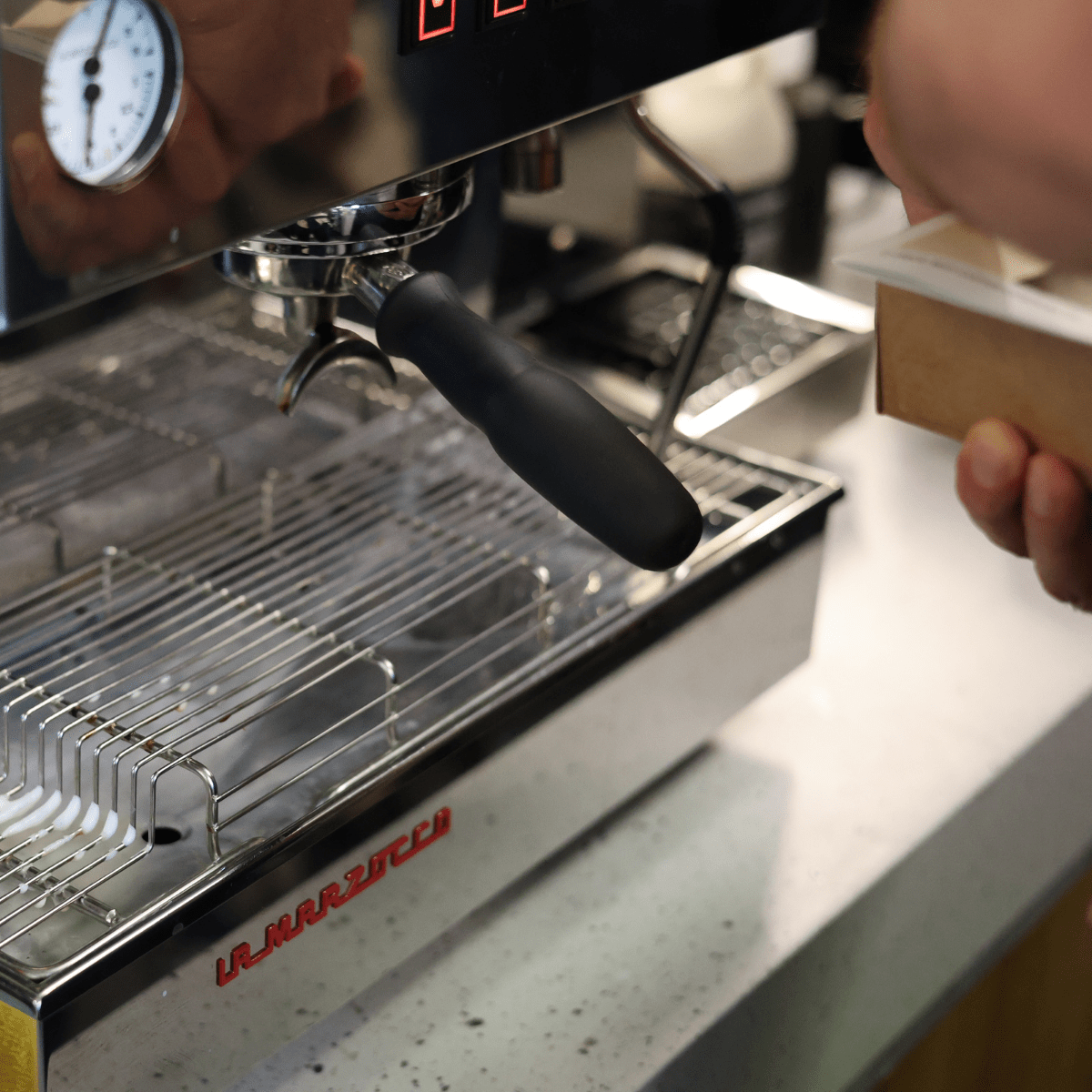 La Marzocco Linea Mini R EE Espresso Machine + La Marzocco Swift Mini Grinder Home Bundle Kit Black - Prime Coffee Suppliers
