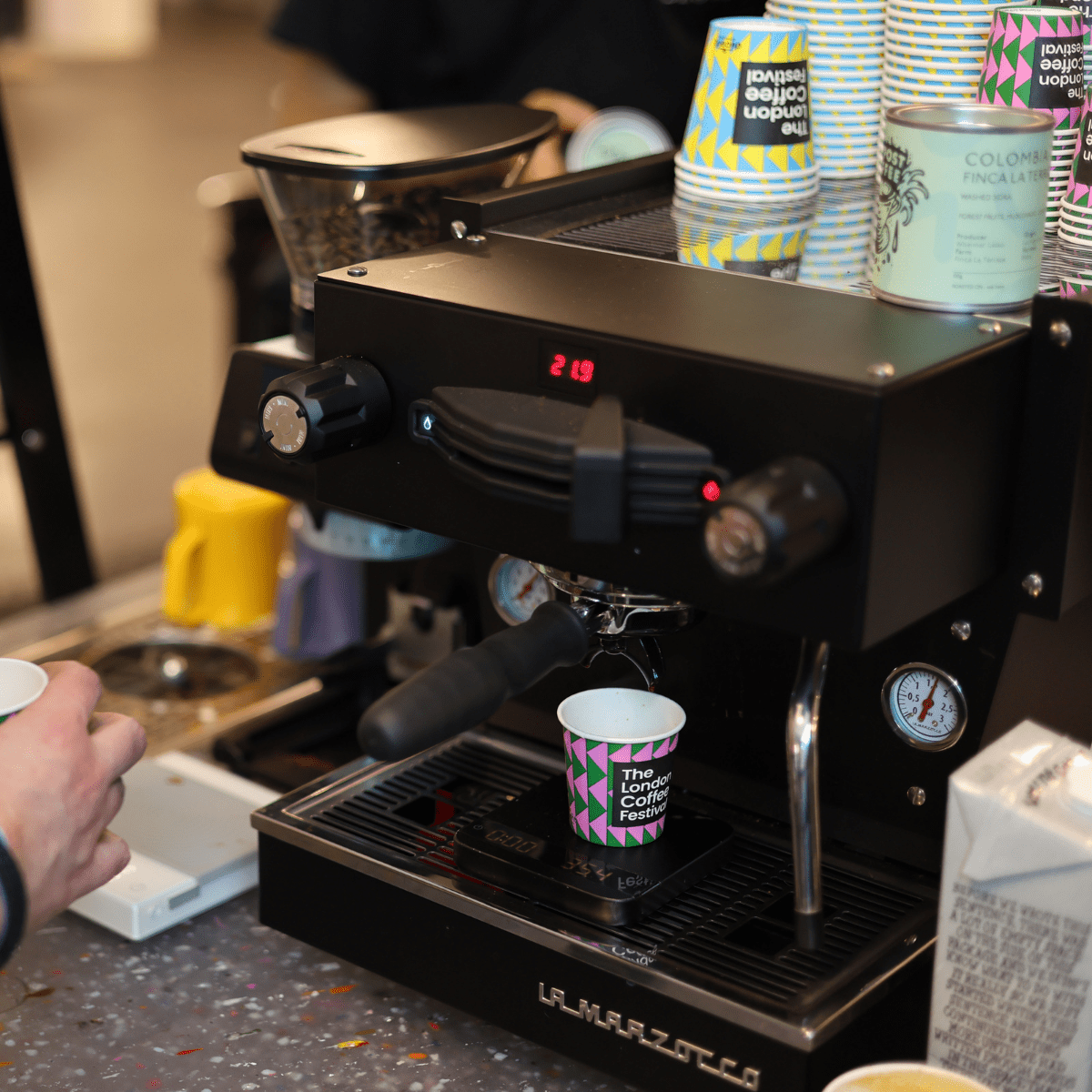 La Marzocco Linea Mini R EE Espresso Machine + La Marzocco Swift Mini Grinder Home Bundle Kit Black - Prime Coffee Suppliers