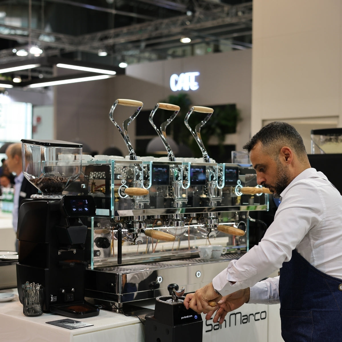 La San Marco Leva Luxury Espresso Machine - Semi Automatic - Espresso Machine - Prime Coffee Suppliers