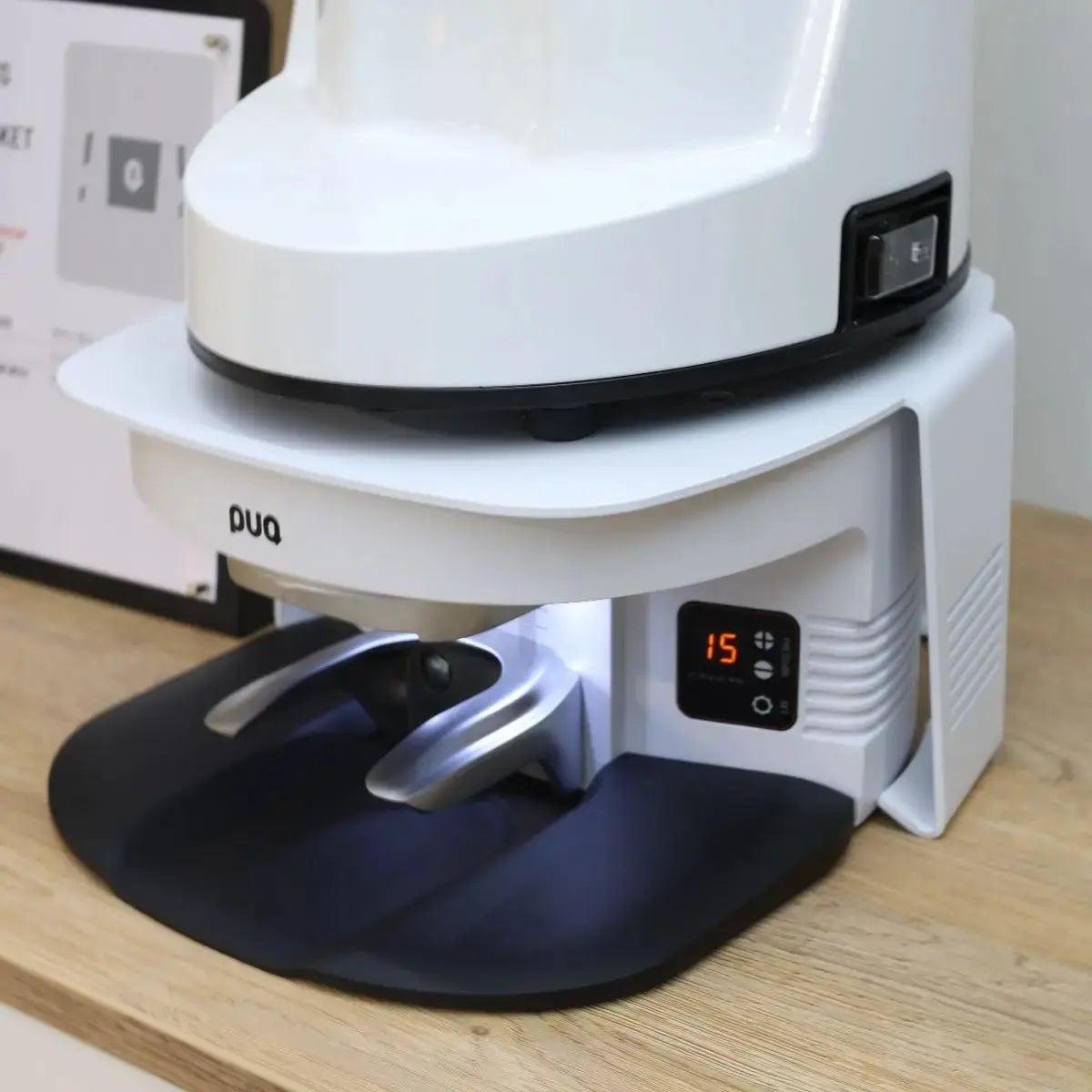 Mahlkonig E65 GBS Grinder + Puqpress M4 Automatic Tamper Commercial Bundle Kit