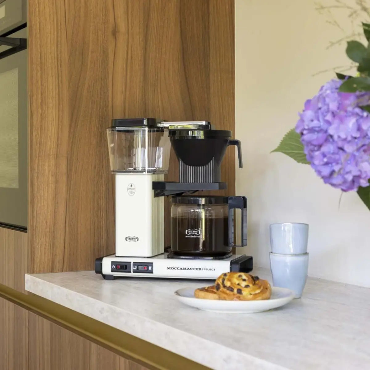 Moccamaster KBG Select Filter Brewer - Adaptive Volume Performance