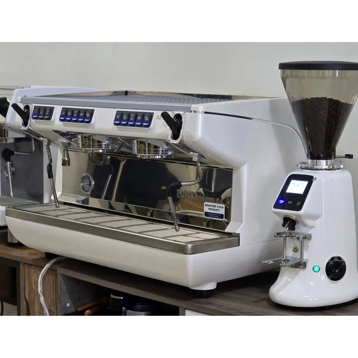 Nuova Simonelli Appia Life XT Series Espresso Machine - 11 & 15 Litre Boiler - Espresso Machine - Prime Coffee Suppliers