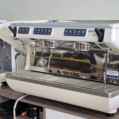 Nuova Simonelli Appia Life XT Series Espresso Machine - 11 & 15 Litre Boiler - Espresso Machine - Prime Coffee Suppliers