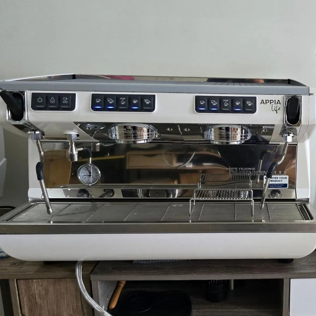 Nuova Simonelli Appia Life XT Series Espresso Machine - 11 & 15 Litre Boiler - Espresso Machine - Prime Coffee Suppliers