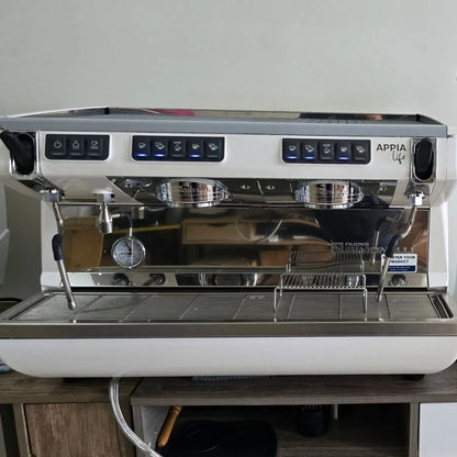 Nuova Simonelli Appia Life XT Series Espresso Machine - 11 & 15 Litre Boiler - Espresso Machine - Prime Coffee Suppliers