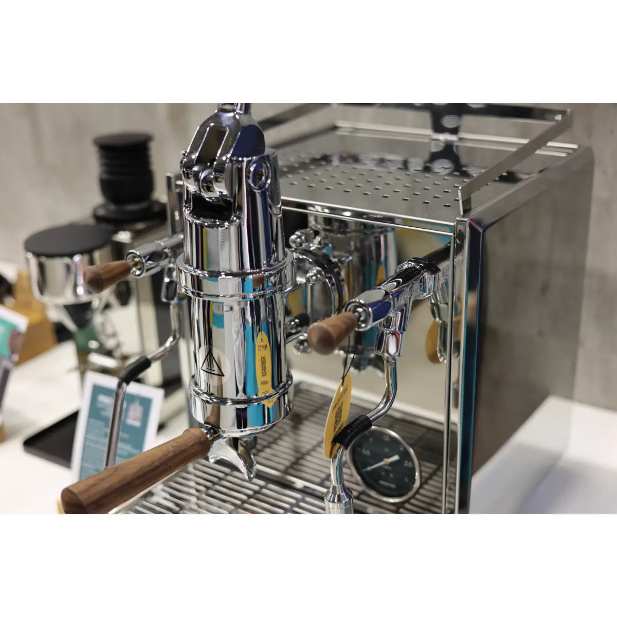 Profitec Pro 800 V2 Espresso Machine - Hand Lever Dipping System with PID Control