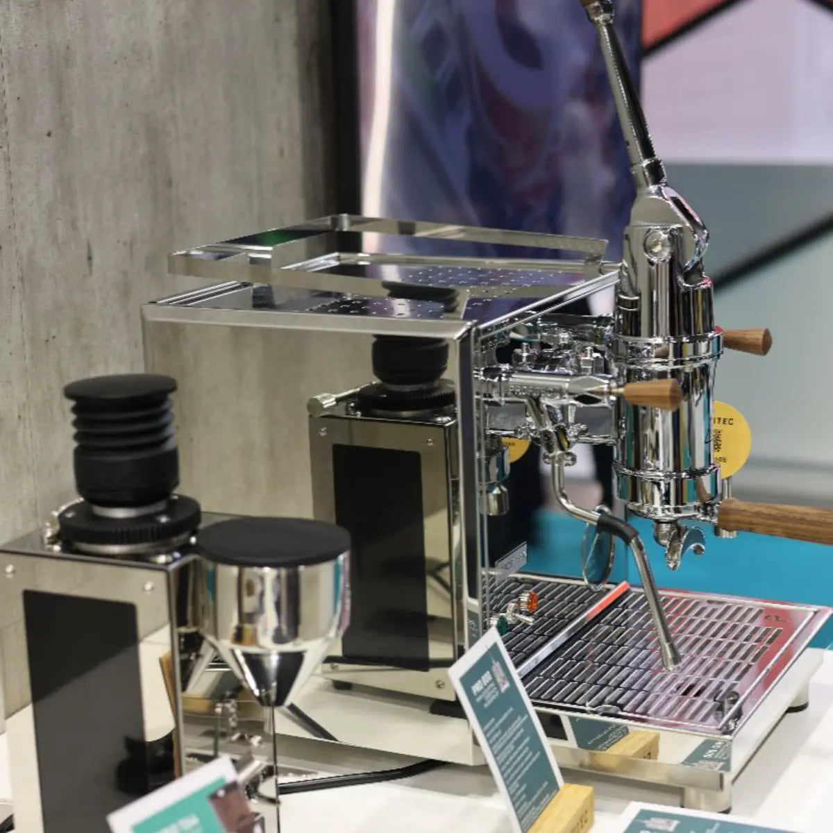 Profitec Pro 800 V2 Espresso Machine - Hand Lever Dipping System with PID Control