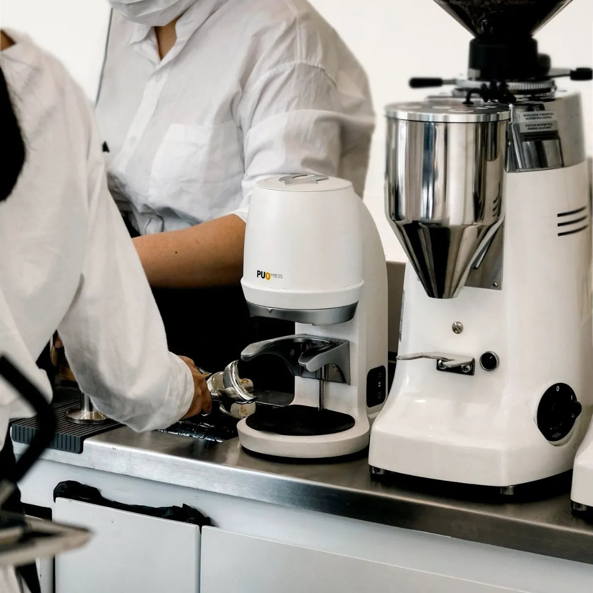 PUQPRESS Gen 5 Q1 Automatic Coffee Tamper - Coffee Tamper - Prime Coffee Suppliers