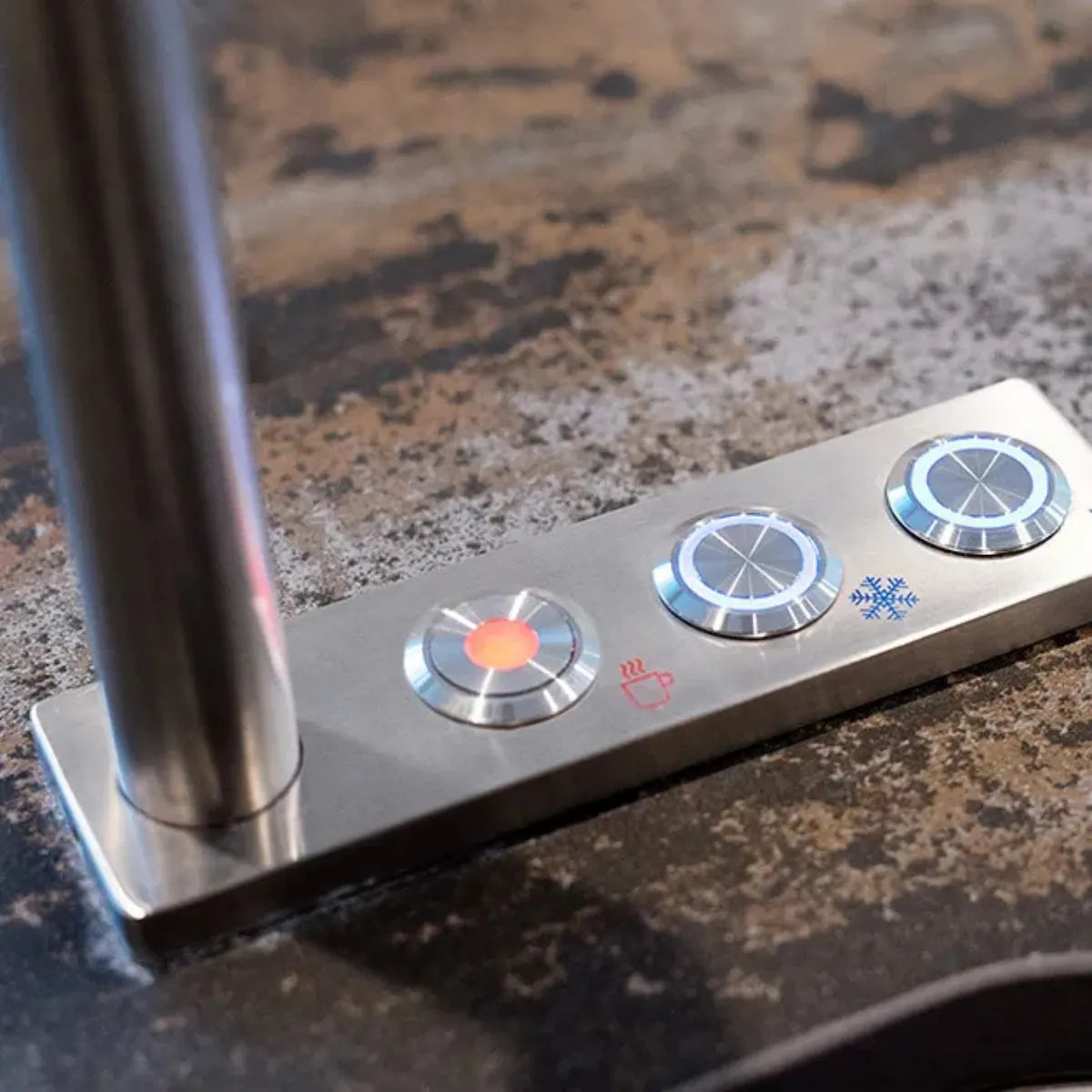 Quatreau SmartTap™ Rugged High-Volume Hydration Hub - Without Driptray