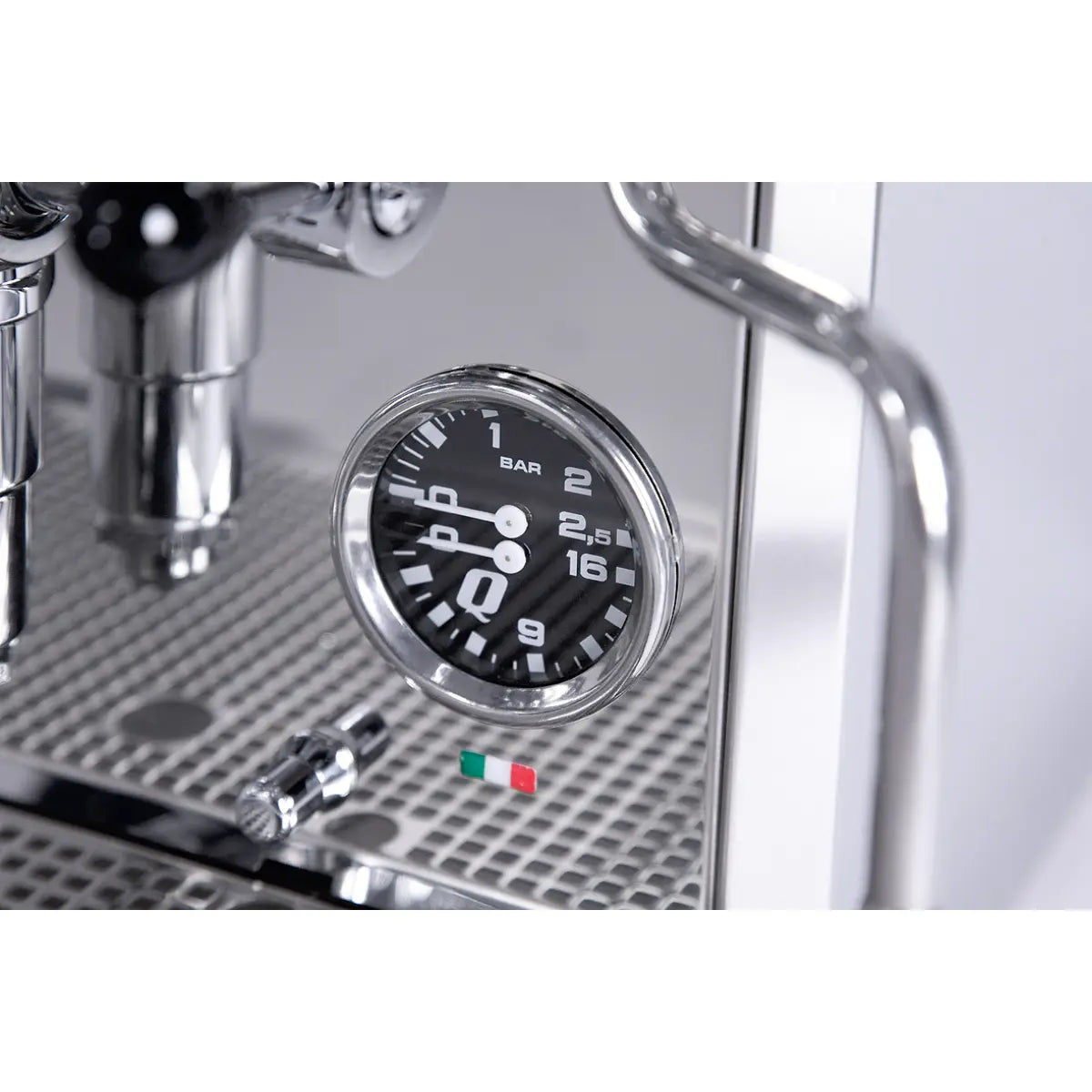Quick Mill Elevate R Espresso Machine - Dual Boiler Technology and PID Control