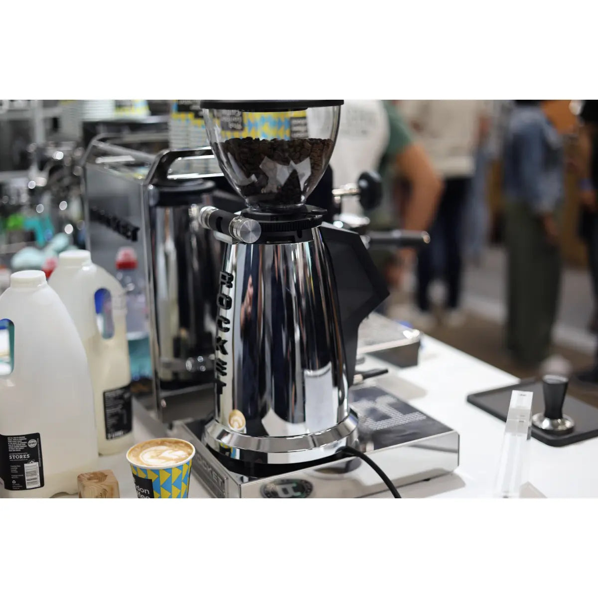 Rocket R58 - R Cinquantotto Espresso Machine + Spluga Élite Grinder - Home Bundle Kit