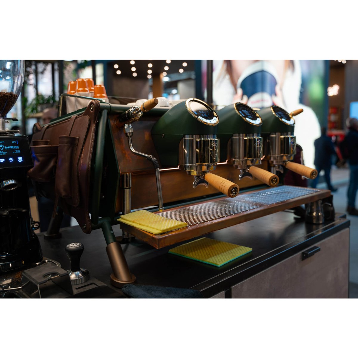 Sanremo Café Racer: Custom Made Espresso Machine 2/3 Group - Advanced Stainless Steel Boiler