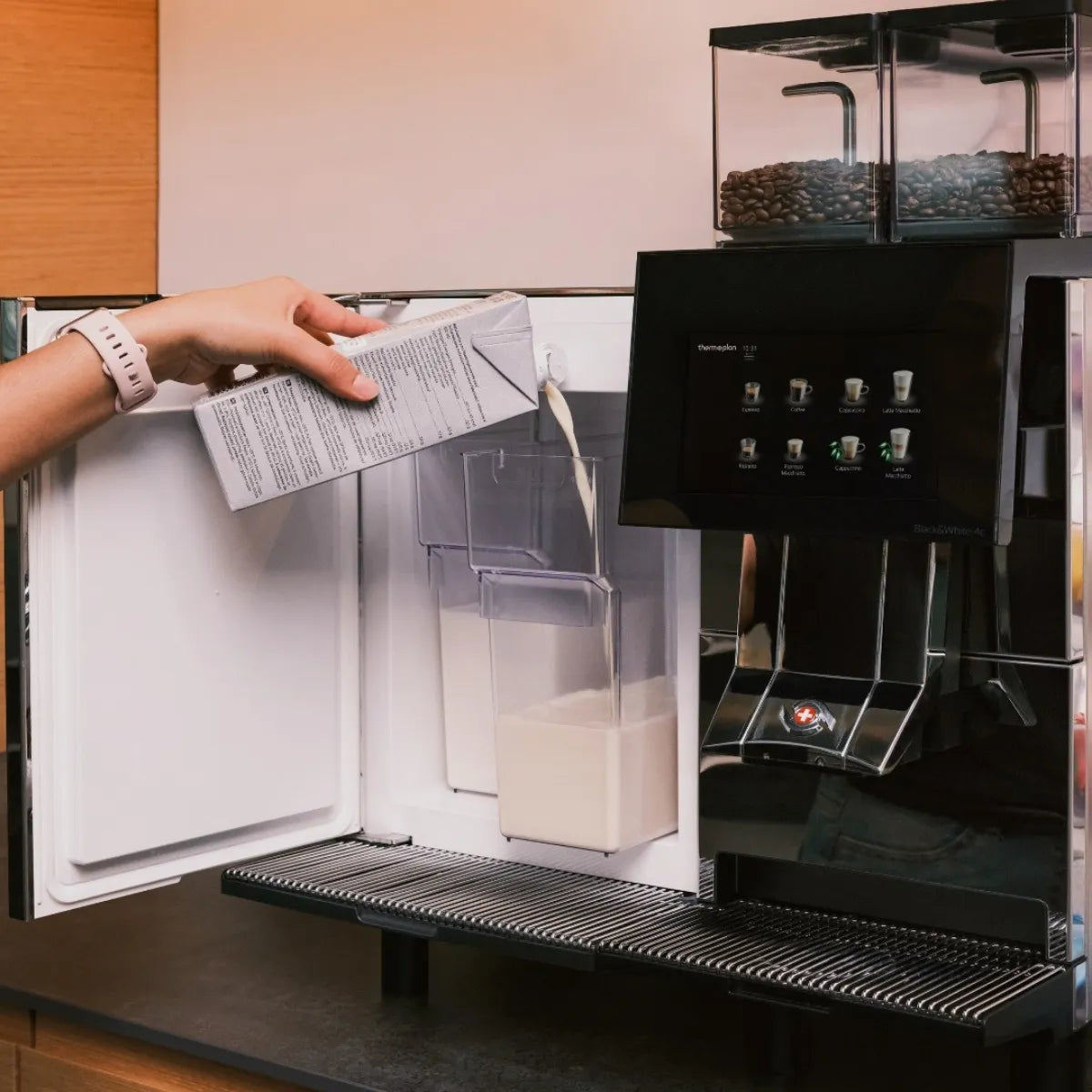 Thermoplan B&W4 CTM2RL Espresso Machine - Bean to Cup, Thermoconnect - Espresso Machine - Prime Coffee Suppliers