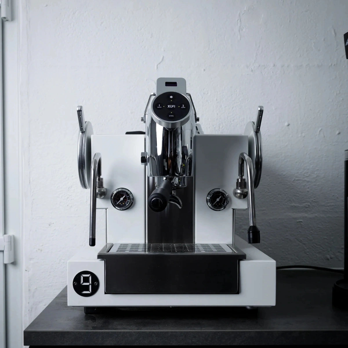 XLVI STH 9: 1-Group Double-Boiler Espresso Machine with P.I.D. and Saturated Group Head