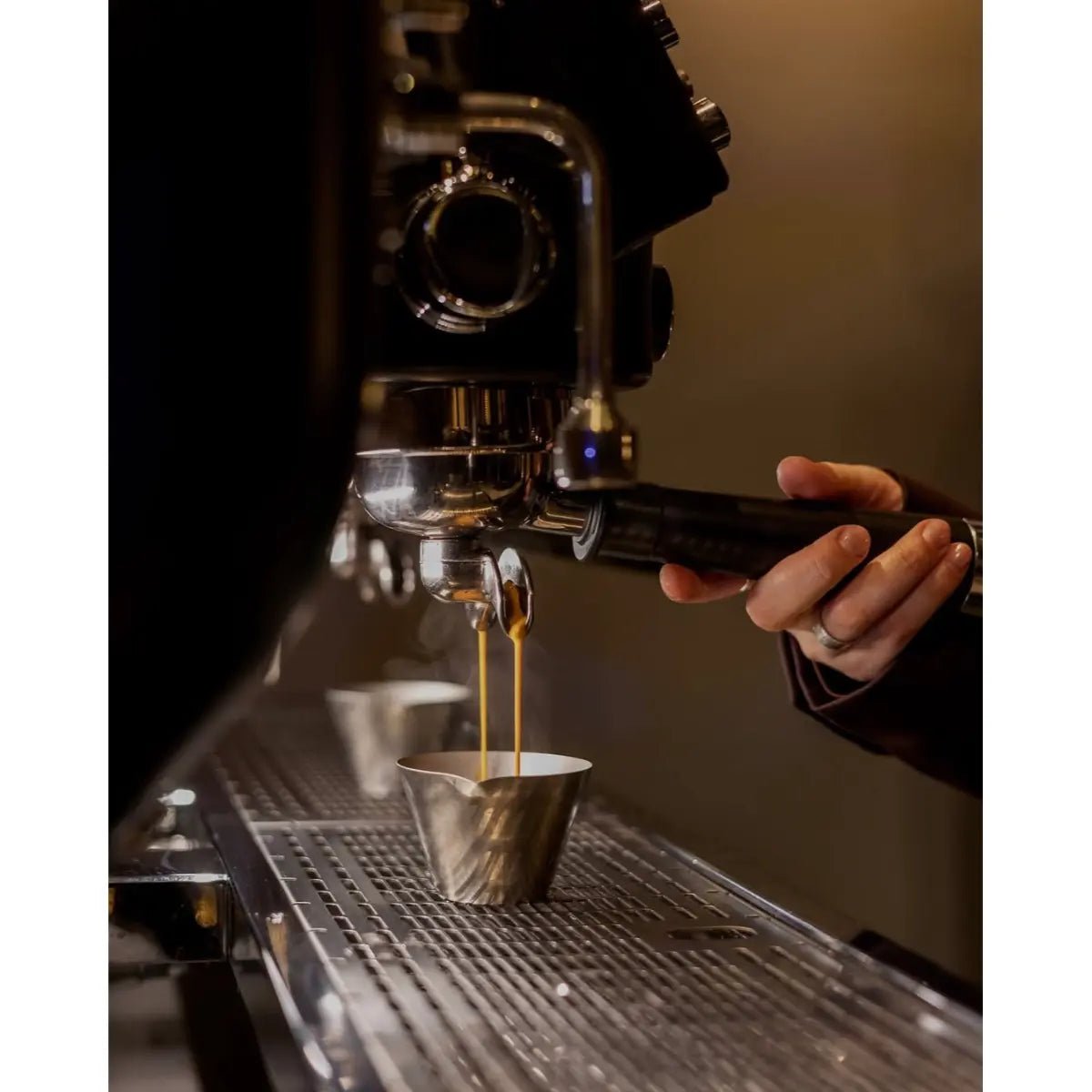 Barista Attitude Storm Profilo 2 Group Espresso Machine + Mahlkonig E80W GBS Grinder - Commercial Bundle Kit