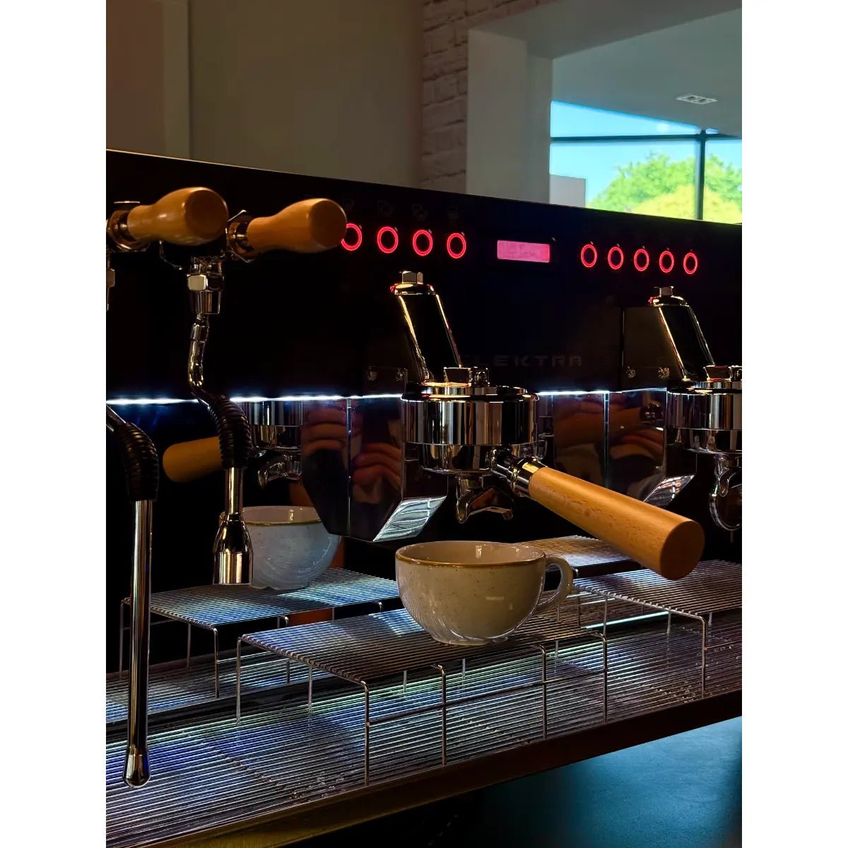 Elektra - Elektra Eklipto 2 Group Espresso Machine with Advanced Temperature Control - Coffee Machine - Prime Coffee Suppliers