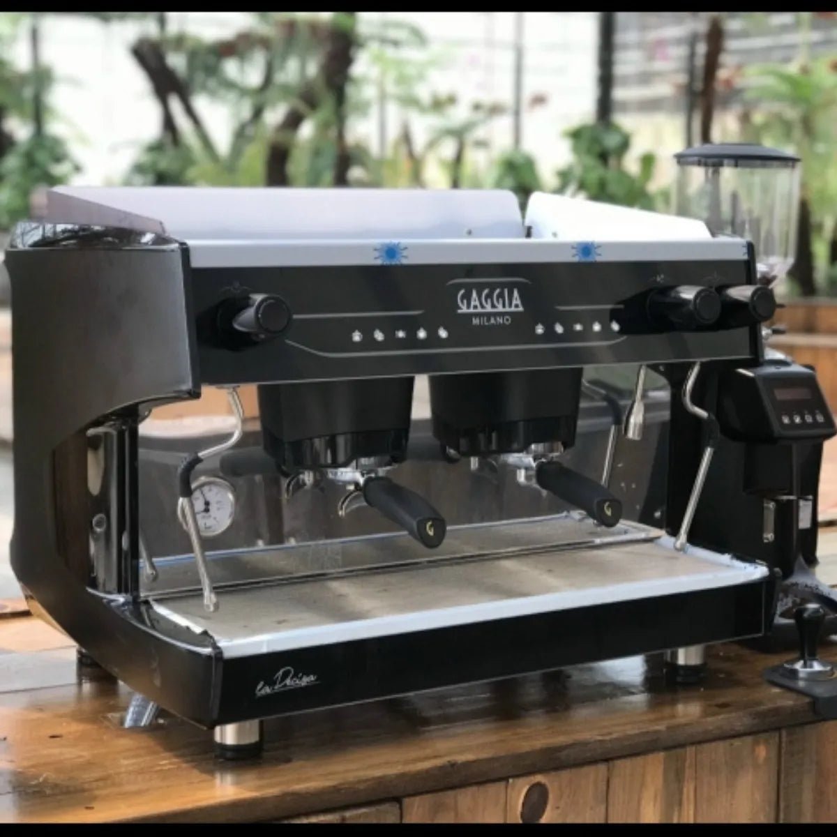 Gaggia - Gaggia Milano La Decisa Ergonomic, Precision Dosing & PID Stable Espresso Machine - Espresso Machine - Prime Coffee Suppliers