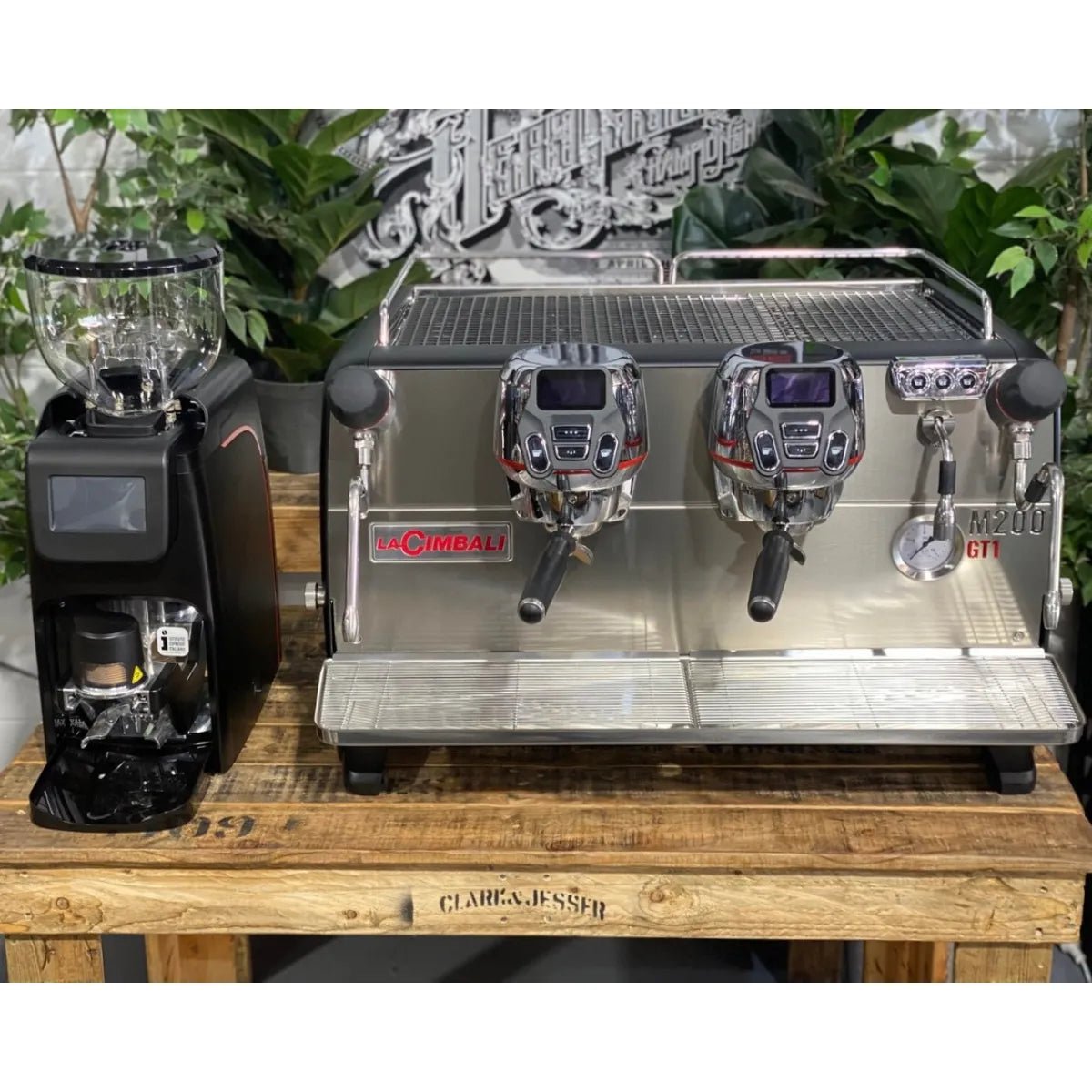 La Cimbali - La Cimbali M200 Espresso Machine - Smart Boiler System & Cold Touch Steam Wand - Espresso Machine - Prime Coffee Suppliers