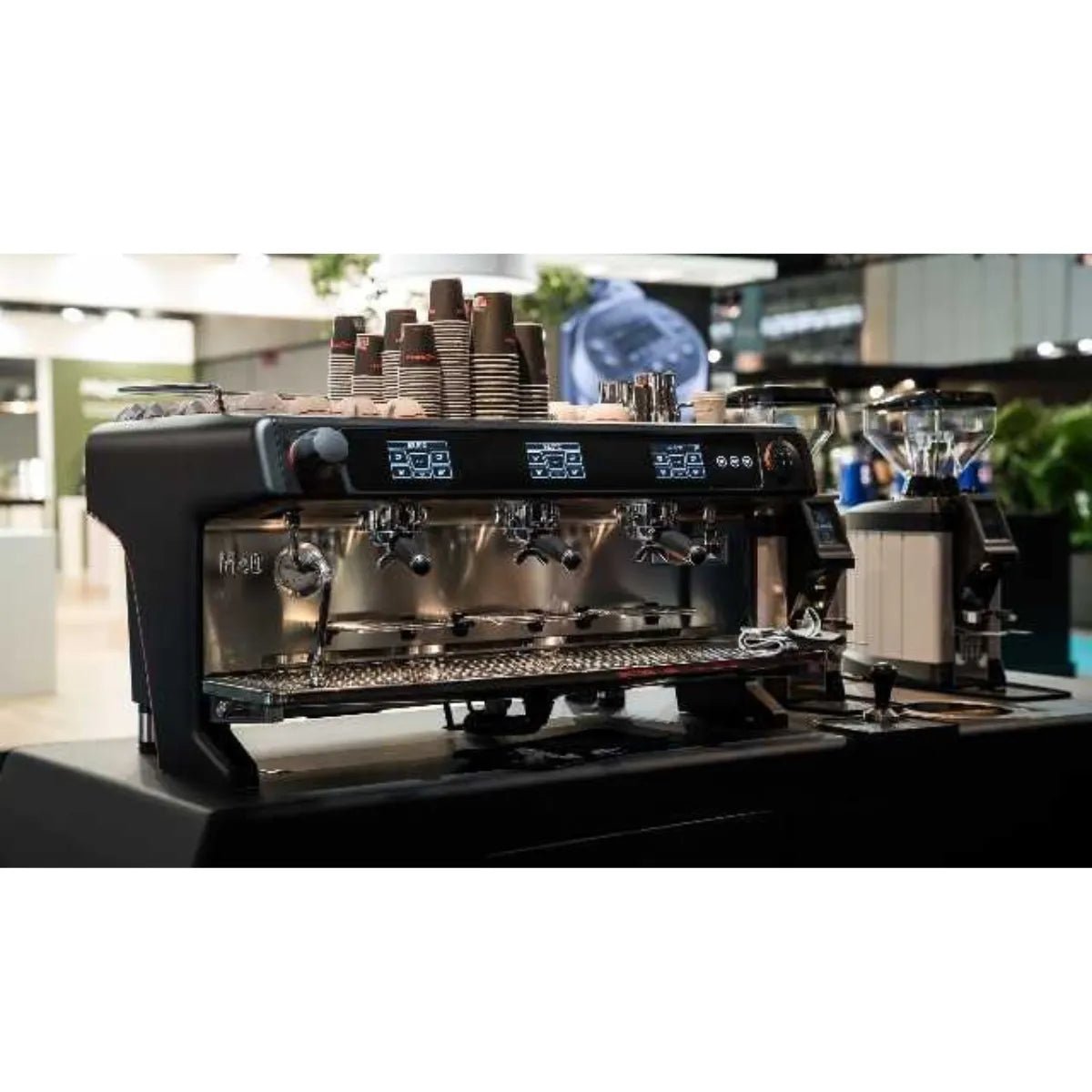 La Cimbali - La Cimbali M40 High - Volume Eco - Smart Thermal System Professional Espresso Machine - Espresso Machine - Prime Coffee Suppliers