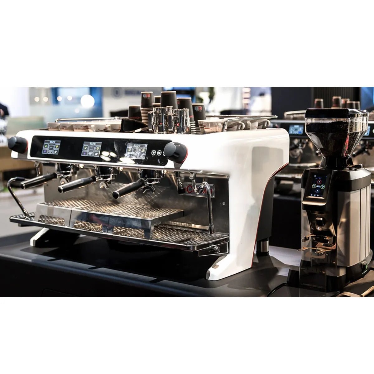 La Cimbali - La Cimbali M40 High - Volume Eco - Smart Thermal System Professional Espresso Machine - Espresso Machine - Prime Coffee Suppliers