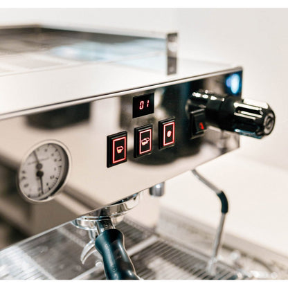 La Marzocco Linea Classic S 2 Group Espresso Machine + Mahlkonig E65s GBW Espresso Grinder+ Free Installation - Prime Coffee