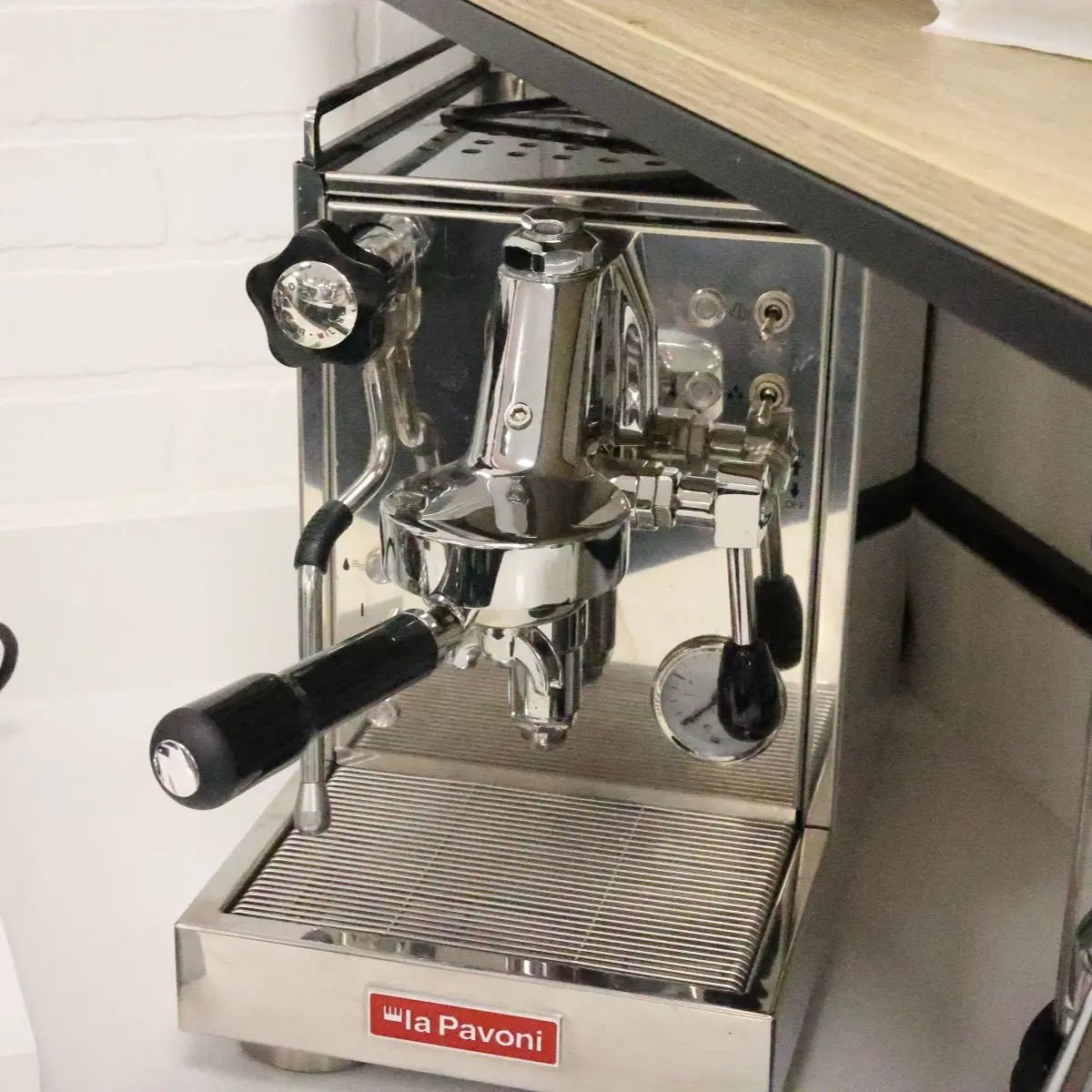 La Pavoni - La Pavoni Mini Cellini Semi Professional Espresso Coffee Machine - Single Boiler - Coffee Machine - Prime Coffee Suppliers