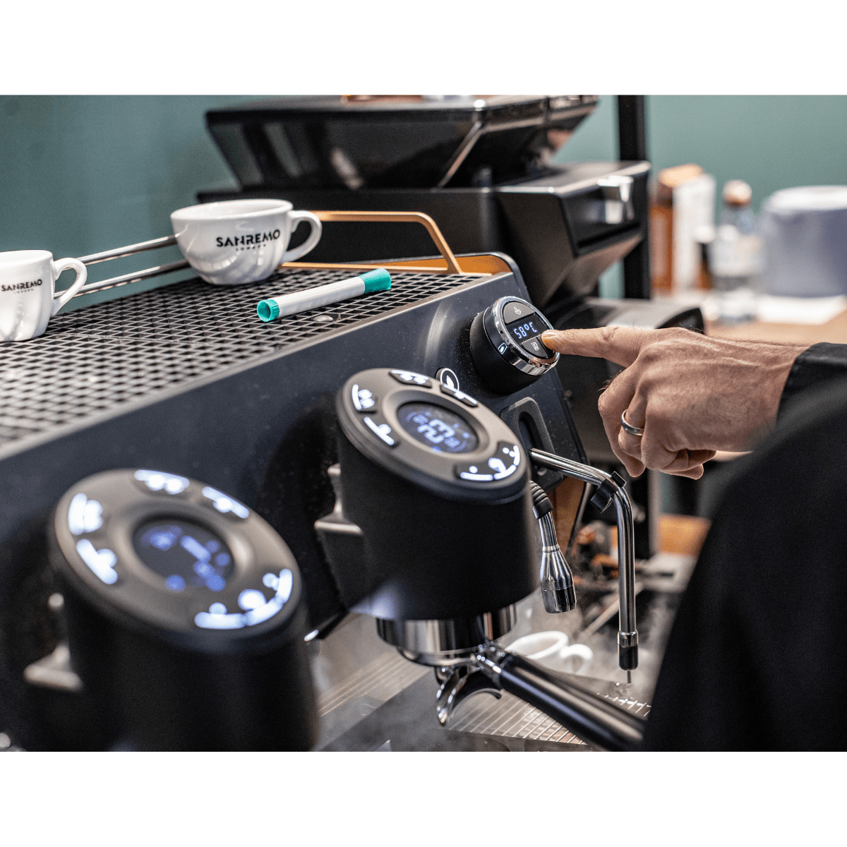 Sanremo - Sanremo D8 Pro 2 Group + Fiorenzato F83 E Sense Grinder - Commercial Bundle Kit - Coffee Machine - Prime Coffee Suppliers